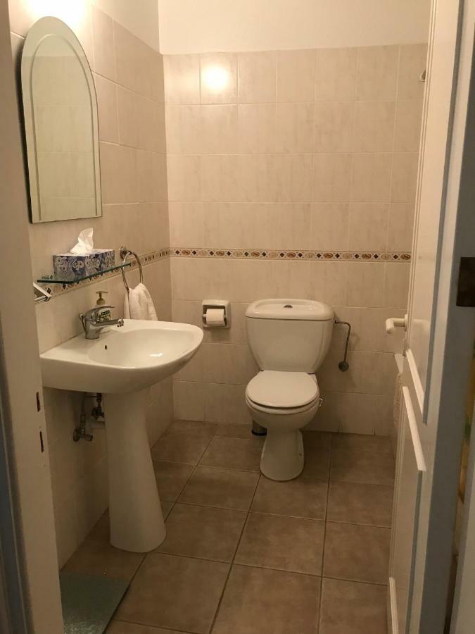 Kings Palace - Fabulous Pool-Side 2 Bed Apartment Paphos Ngoại thất bức ảnh